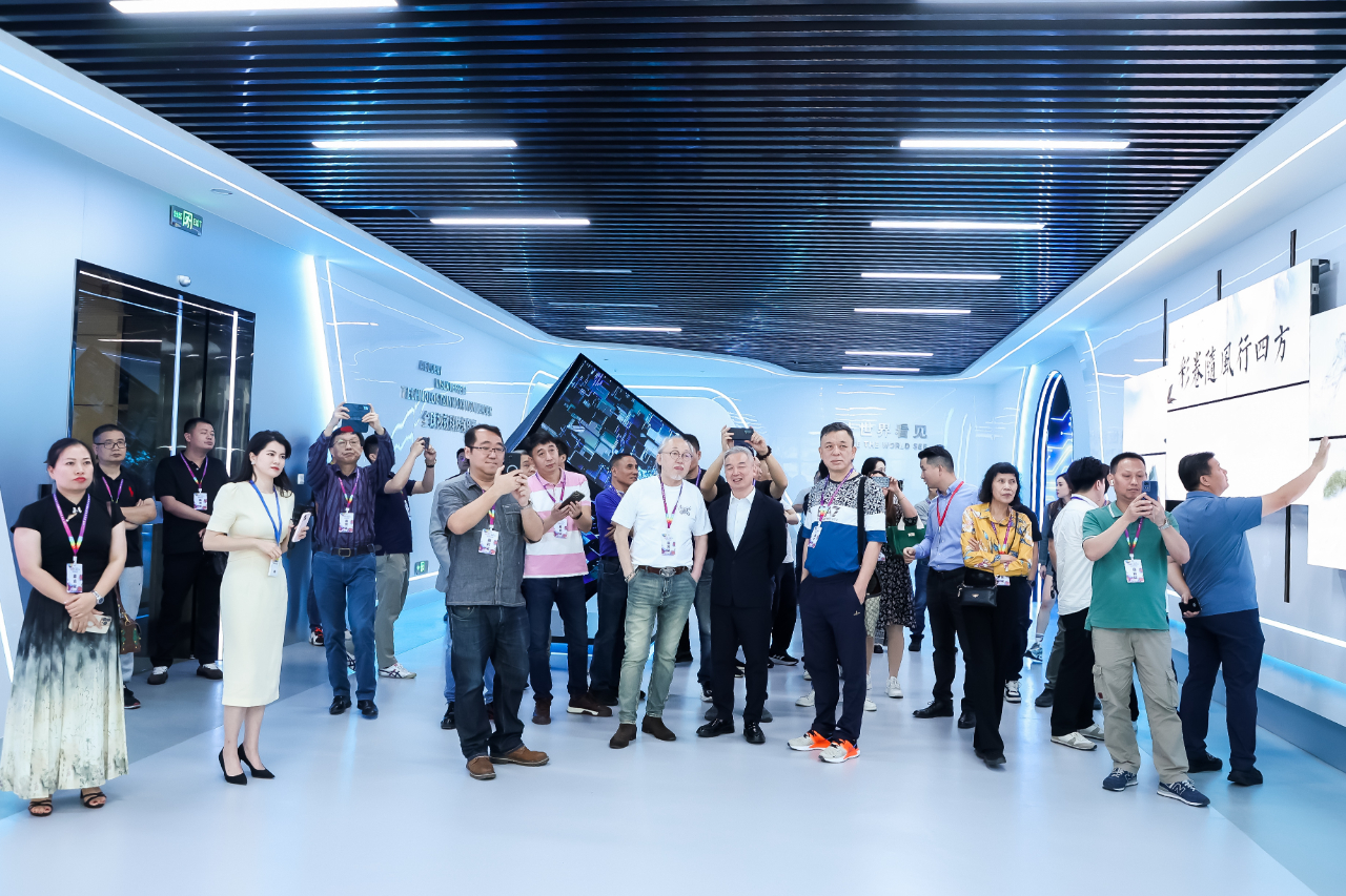 2025新澳门全年免费原料网